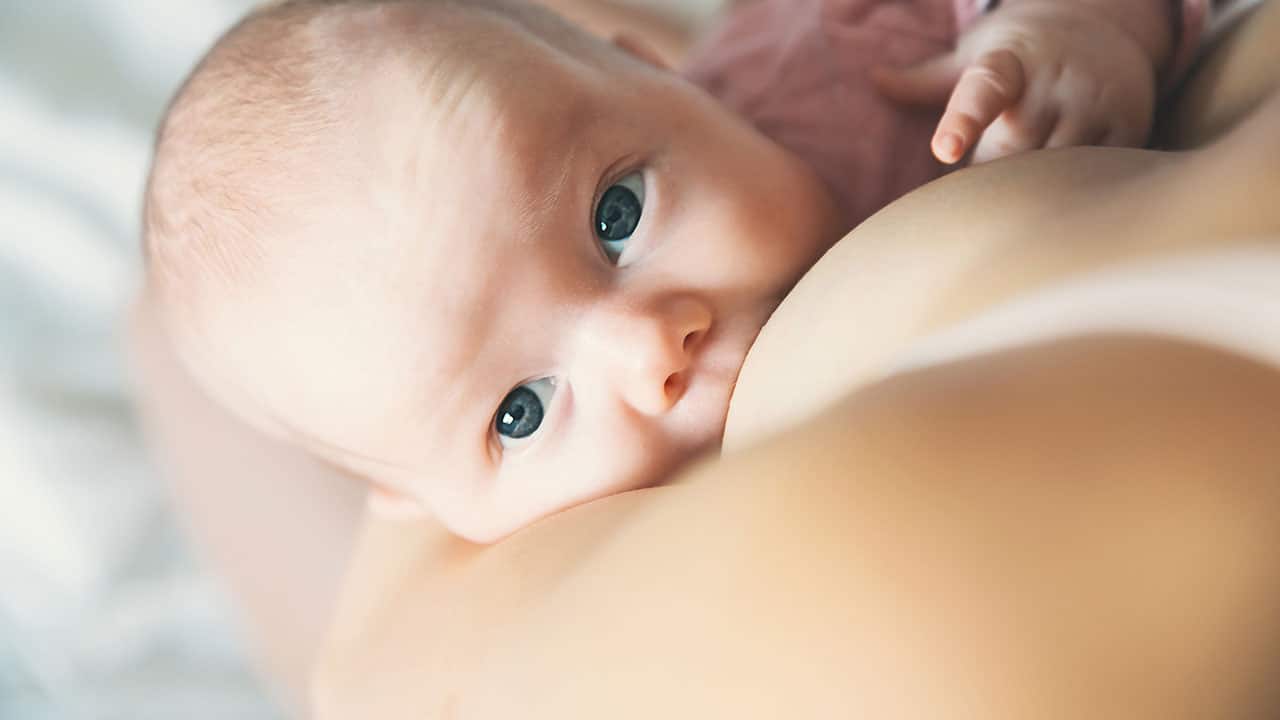 breastmilk-breastfeeding-benefits-wide